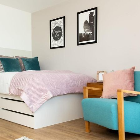 Chic Apartments And Studios At The Point In אברדין מראה חיצוני תמונה