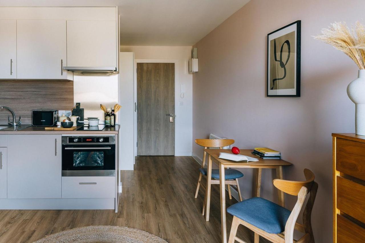 Chic Apartments And Studios At The Point In אברדין מראה חיצוני תמונה