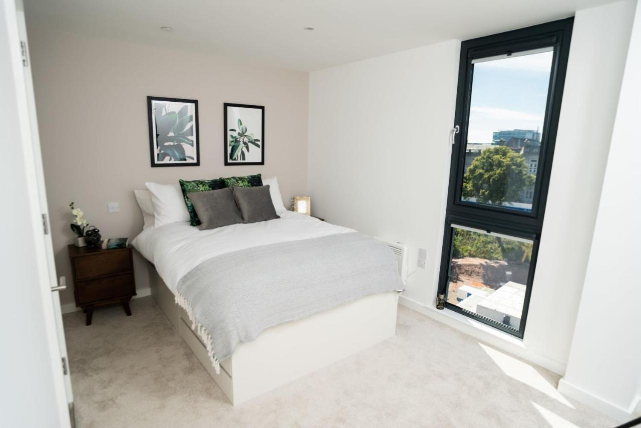 Chic Apartments And Studios At The Point In אברדין מראה חיצוני תמונה