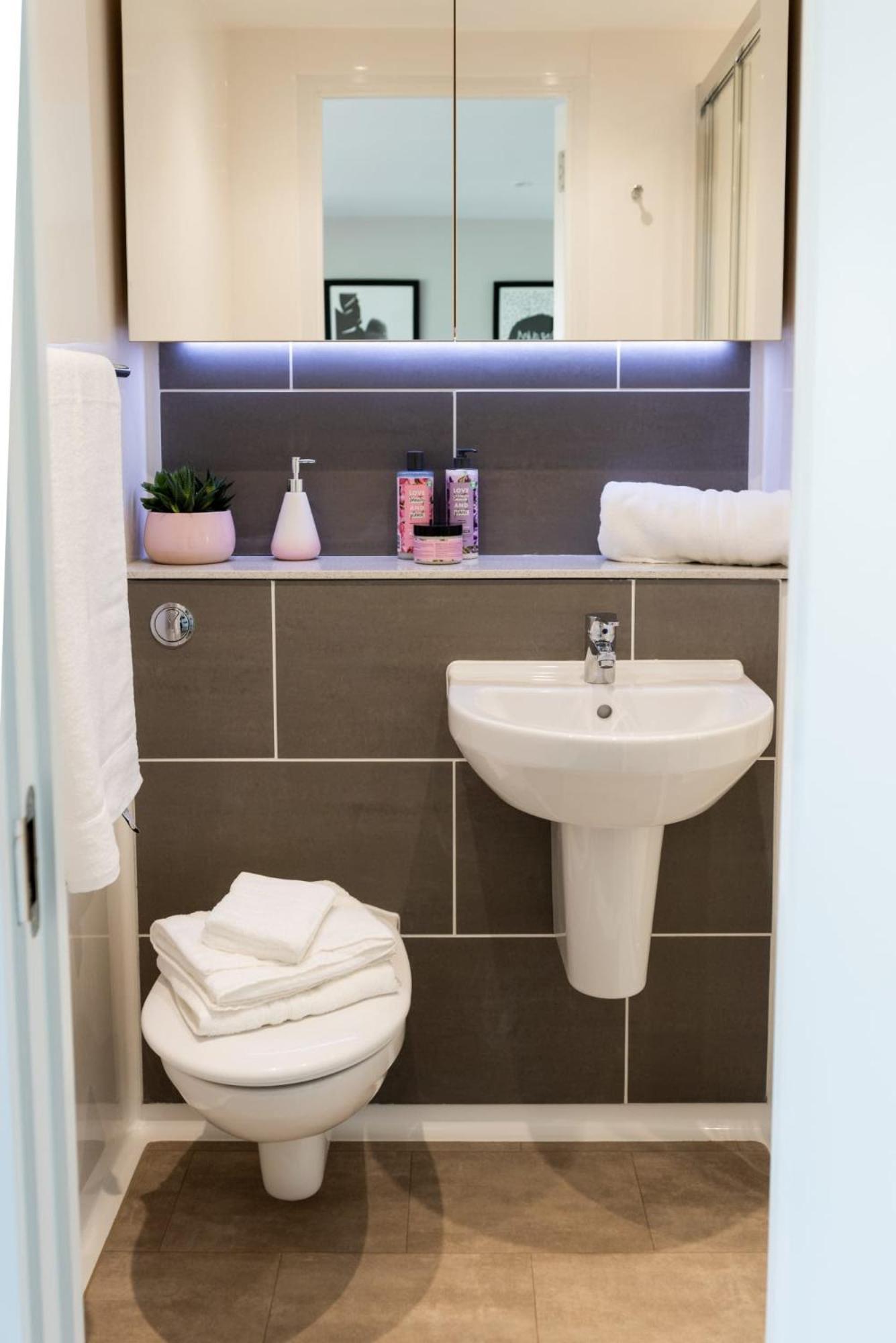 Chic Apartments And Studios At The Point In אברדין מראה חיצוני תמונה